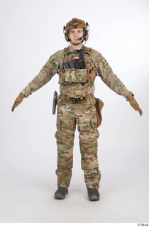 Photos Frankie Perry Army USA Recon A poses 360 standing…